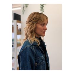 Widows Peak Salon - 70s chic by April