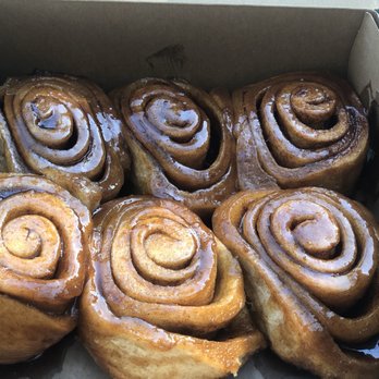 Cinnamon Roll Place - The box of 6 - Bakeries Near Me - Kihei, Hawaii Cinnamon Roll Place - The box of 6 - Bakeries Near Me - Kihei, Hawaii