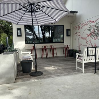 Maaribu - Outside seating - Gift Shops Near Me - Austin, Texas