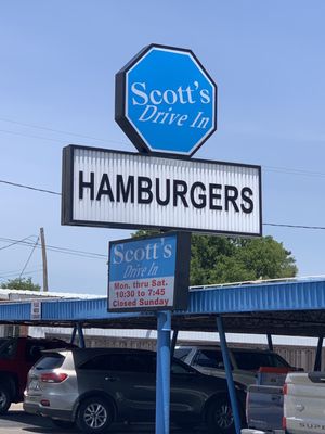 Scott's Drive-In by null