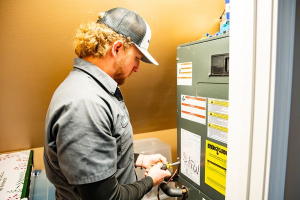 HVAC Services - Since 1991, Charles Stone Heating and Cooling has provided professional HVAC services to Cookeville, Tennessee, and the surrounding areas. Our dedication to doing the job right has earned us a loyal customer base. We choose only the best, most qualified technicians and train them further to ensure they meet our exacting standards and expectations.