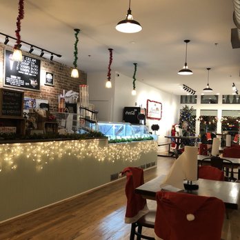 Mountains Ice Cream - the interior of a restaurant - Ice Cream & Frozen Yogurt Near Me - Rome, Georgia Mountains Ice Cream - the interior of a restaurant - Ice Cream & Frozen Yogurt Near Me - Rome, Georgia