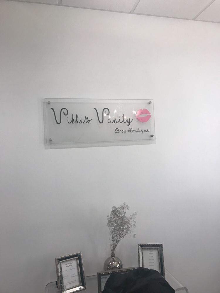 Vikki's Vanity Brow Boutique Logo