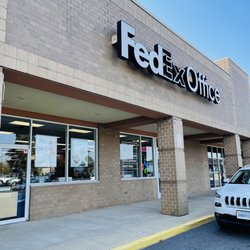 FedEx Office Print & Ship Center - Store front