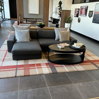 Origin Kansas City Riverfront - Lobby - Hotels Near Me - Kansas City, Missouri