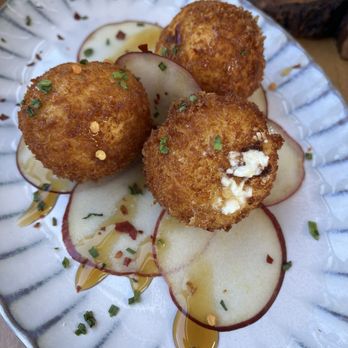 Ubuntu - Fried Goat Cheese with sliced apples and hot honey - Cafes Near Me - San Juan Capistrano, California Ubuntu - Fried Goat Cheese with sliced apples and hot honey - Cafes Near Me - San Juan Capistrano, California