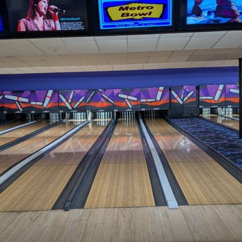 Metro Bowl - Pool Halls Near Me - Peabody, Massachusetts Metro Bowl - Pool Halls Near Me - Peabody, Massachusetts