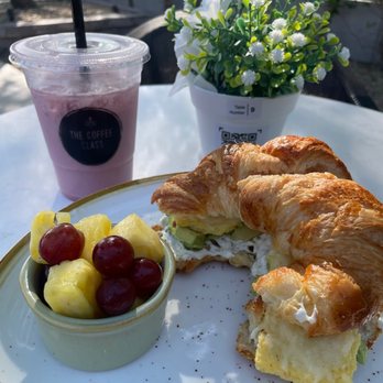 Horizon Shine - Croissant Breakfast Sandwich w/ Fruit - Coffee & Tea Near Me - Henderson, Nevada