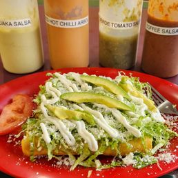 Shredded beef takos. Rolled takos. I'll describe as beef flautas. I liked the two salsas on the left. Shredded beef takos. Rolled takos. I'll describe as beef flautas. I liked the two salsas on the left.
