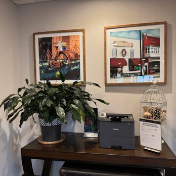 Hampton Inn & Suites Chippewa Falls - lobby - Hotels Near Me - Chippewa Falls, Wisconsin