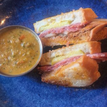 Cafe Tu Tu Tango - CUBAN SLIDERS - Tapas/Small Plates Near Me - Orlando, Florida