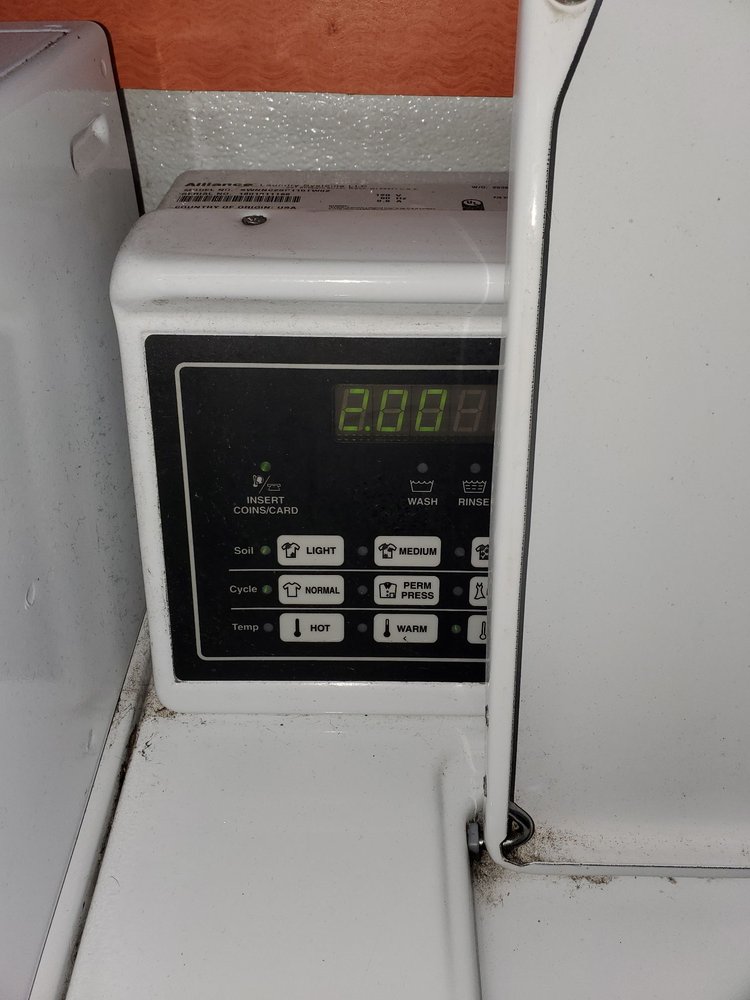 CLAREMONT LAUNDROMAT Updated September 2024 25 Photos & 15 Reviews