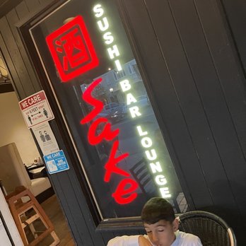 Sake Sushi Bar and Lounge - Kids and dog friendly - Sushi Bars Near Me - Montrose, California