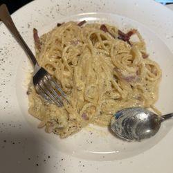 Pizzeria Piazza Italia - Carbonara