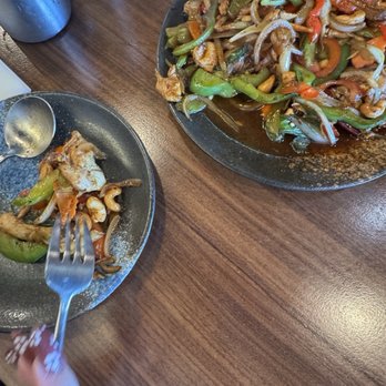 Siam Station - M7 Cashew Chicken - Thai Near Me - Milpitas, California Siam Station - M7 Cashew Chicken - Thai Near Me - Milpitas, California