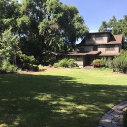 Morical House Garden Inn