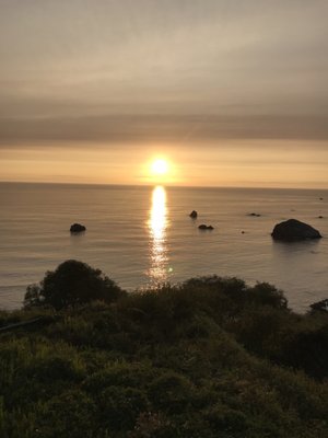 Turtle Rocks Oceanfront Inn by null