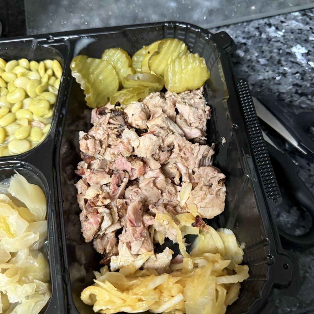 Country's Barbecue - More onions and pickles than meat - Barbeque Near Me - Columbus, Georgia