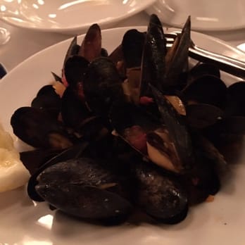 RL Restaurant - Steamed mussels - New American Near Me - Chicago, Illinois RL Restaurant - Steamed mussels - New American Near Me - Chicago, Illinois
