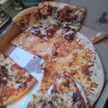 Angelo's Pizzeria - Pizza Near Me - Princeton, West Virginia Angelo's Pizzeria - Pizza Near Me - Princeton, West Virginia