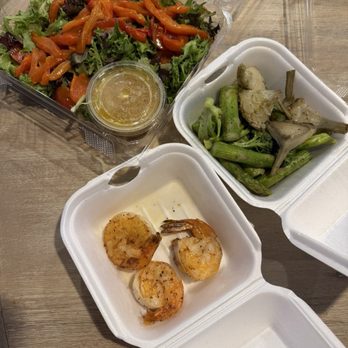 Roma Kitchen - Grilled Vegetable Salad - Desserts Near Me - Las Vegas, Nevada