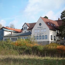 Brauhaus Felsenkeller - Brauhaus Felsenkeller in Lauenau - Ansicht von der Rodenberger Strasse