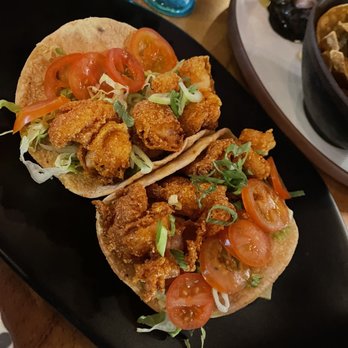 Bar Tabu - Shrimp Po' Boy - Salad Near Me - Chicago, Illinois
