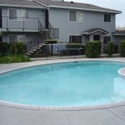 Chablis Apartments