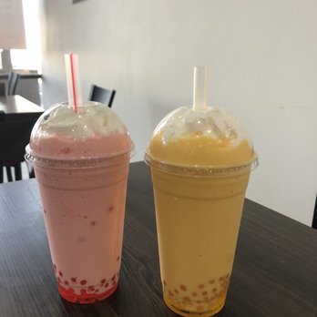 Boba Donuts - Strawberry and mango Smoothie with pearls - Donuts Near Me - Phoenix, Arizona