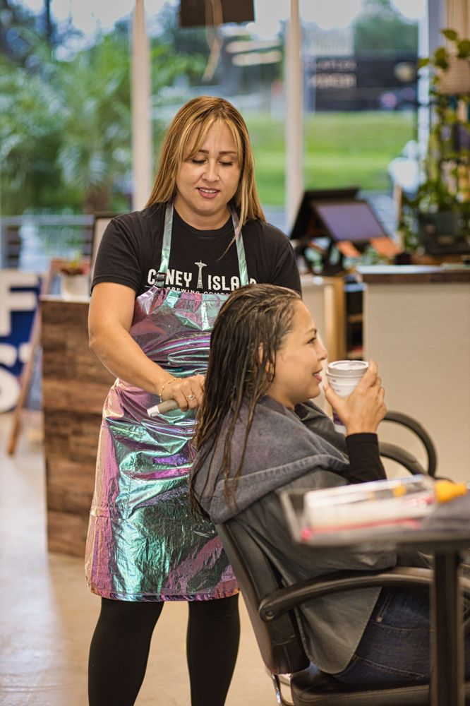 FX Hair Studios Image