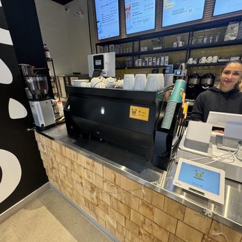 Columbus Cafe and Co - Cafes Near Me - Toronto, Ontario Columbus Cafe and Co - Cafes Near Me - Toronto, Ontario