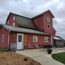Hickory Creek Winery