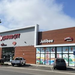 Jollibee - Outside/front parking spaces