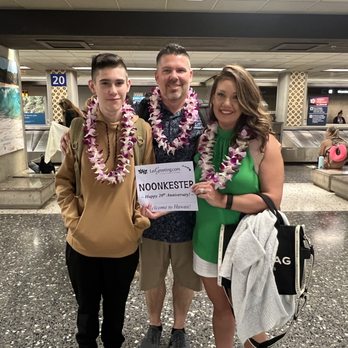 LeiGreeting - Classic leis are what we ordered - Florists Near Me - Honolulu, Hawaii LeiGreeting - Classic leis are what we ordered - Florists Near Me - Honolulu, Hawaii
