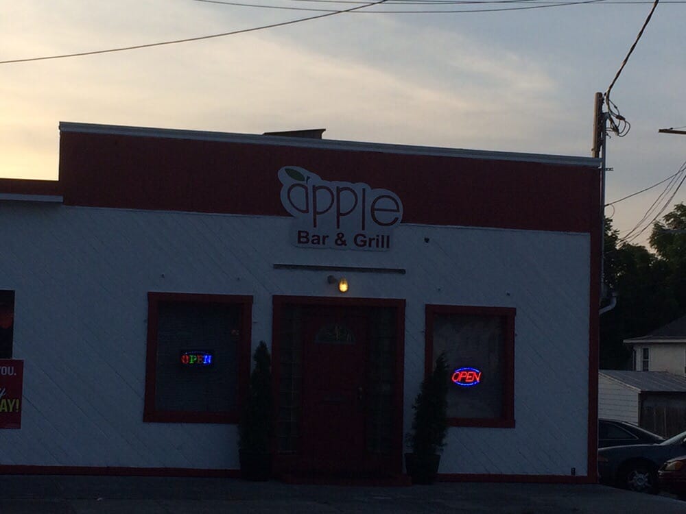 APPLE BAR AND GRILL Updated August 2024 3502 Walnut St, Harrisburg