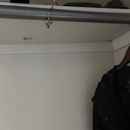 No hangers No hangers