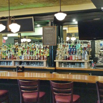 Chieftans Restaurant & Bar - Great Bar - New American Near Me - Cobleskill, New York