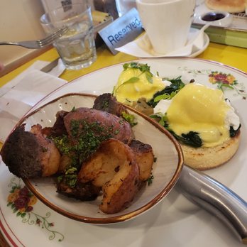 Cafe Landwer - Cafes Near Me - Brighton, Massachusetts Cafe Landwer - Cafes Near Me - Brighton, Massachusetts