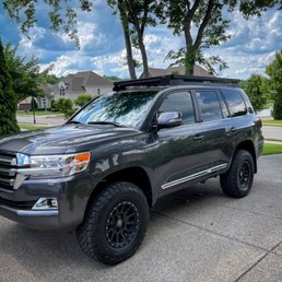 2019 LAND CRUISER