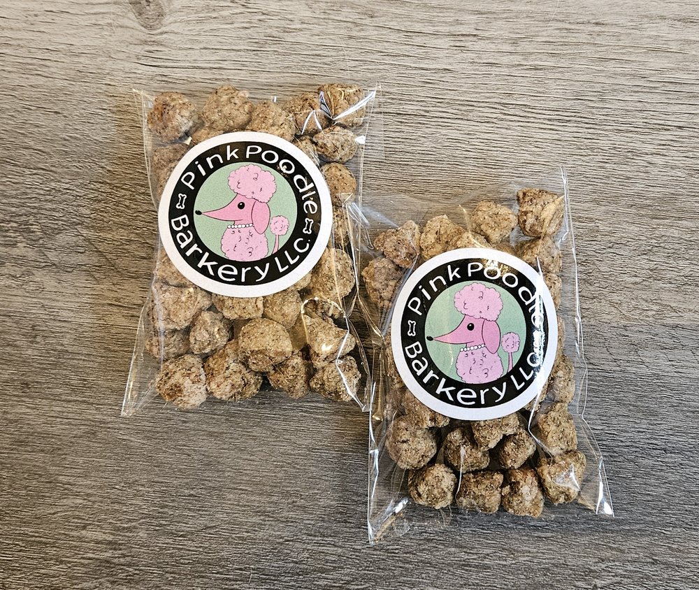 Pink Poodle Barkery Logo