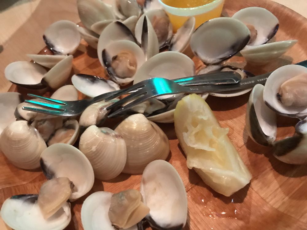 Order Steamed Clams On The Half Shell By The Pound food online from Rickey's Restaurant & Sports Bar store, Hollywood on bringmethat.com