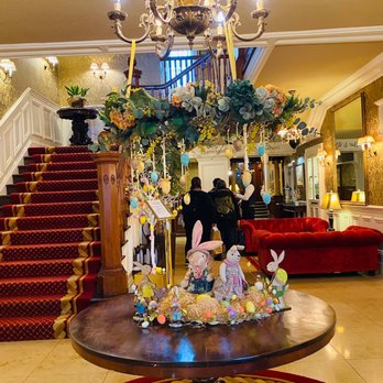 International Hotel - Lobby - Hotels Near Me - Killarney, Kentucky