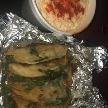 El Taquito Kitchen - 4 Beef Tacos and Elote - Mexican Near Me - Houston, Texas El Taquito Kitchen - 4 Beef Tacos and Elote - Mexican Near Me - Houston, Texas