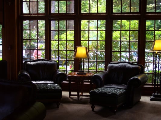 Lake Quinault Lodge by null