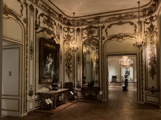 The Metropolitan Museum of Art by null