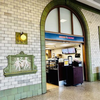 Pennsylvania Station - The only food vendor inside the train station - Train Stations Near Me - Baltimore, Maryland Pennsylvania Station - The only food vendor inside the train station - Train Stations Near Me - Baltimore, Maryland