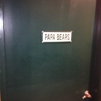 Black Bear Diner - Yreka - Men's bathroom - Diners Near Me - Yreka, California