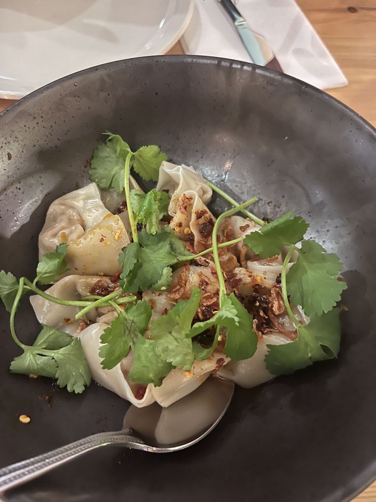 SHAN 109 E Oak St, Bozeman, Montana Thai Restaurant Reviews