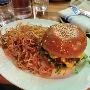 Causwells - Fancy pants burger and crispy onions - New American Near Me - San Francisco, California