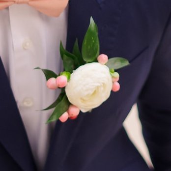 Bears & Roses - My Boutonnière. Photo by Lin & Jirsa. - Florists Near Me - Hawaiian Gardens, California Bears & Roses - My Boutonnière. Photo by Lin & Jirsa. - Florists Near Me - Hawaiian Gardens, California